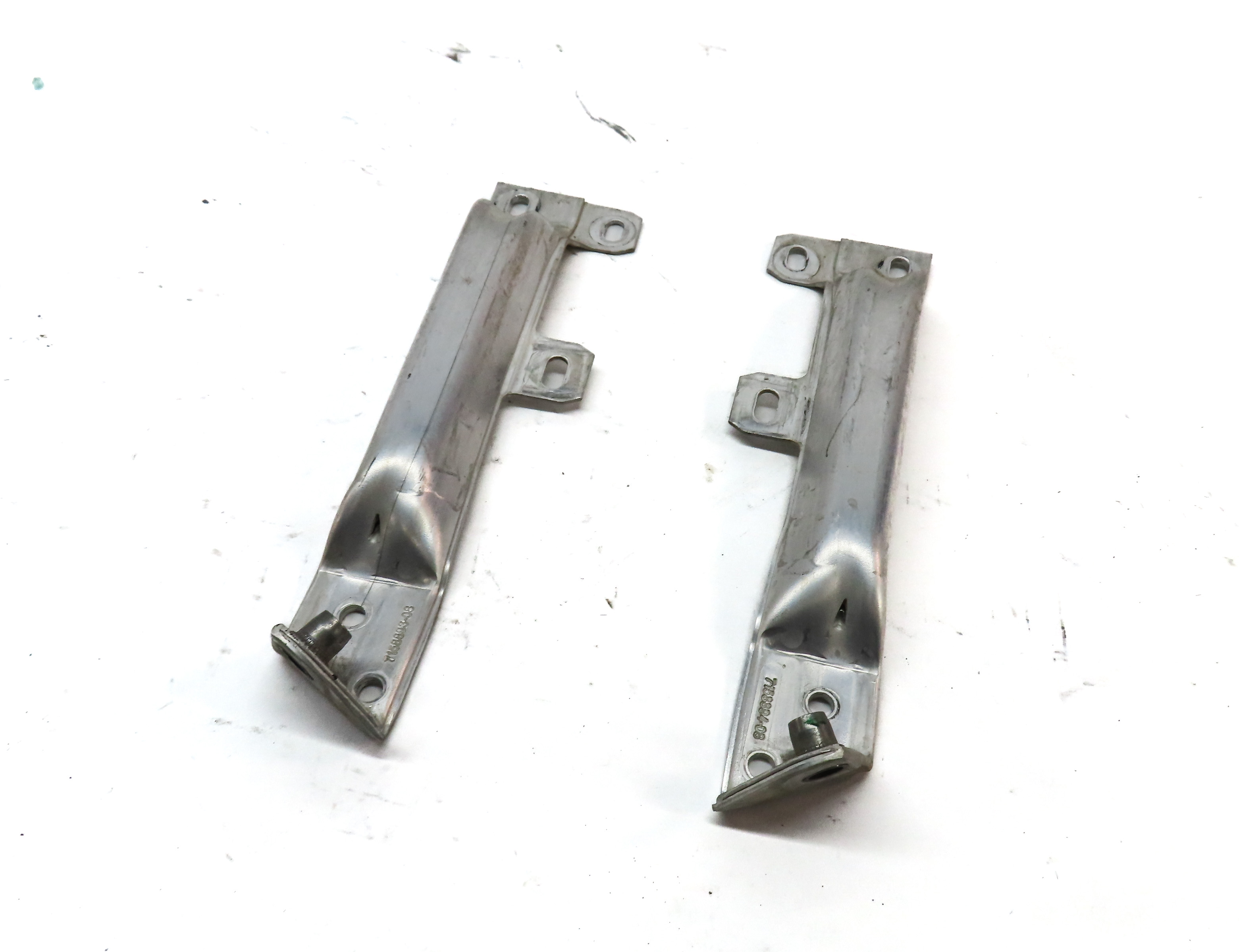 2014 BMW 535Xi (F10) FRONT LEFT & RIGHT BUMPER SUPPORT MOUNT BRACKET SET/2 — exact item pictured
